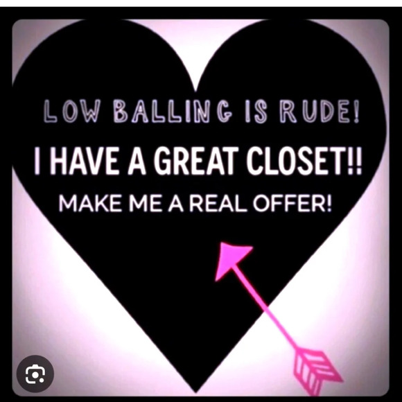 BRAND NEW WHITE HOUSE BLACK MARKET FLORAL MULTI WAYS TO WEAR BLOUSE SIZE 2 - Picture 11 of 12